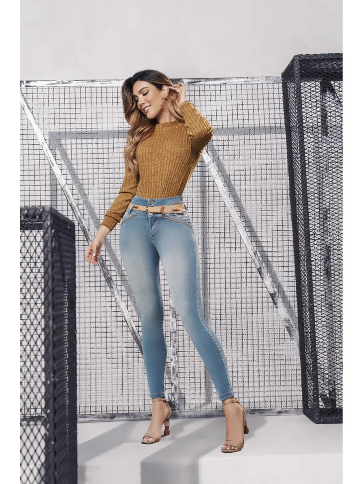 AREA 7 Capris Jeans Colombianos, Colombian Push Up Capri, USA Size 1 & 3