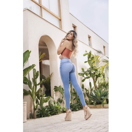 Excellent Colombian Jean Shapes Buttocks | K1314