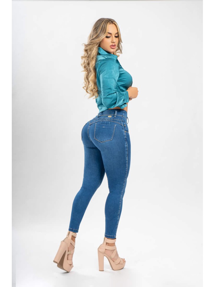 Cute Butt Lift Jean With Boot Detail | charlotte